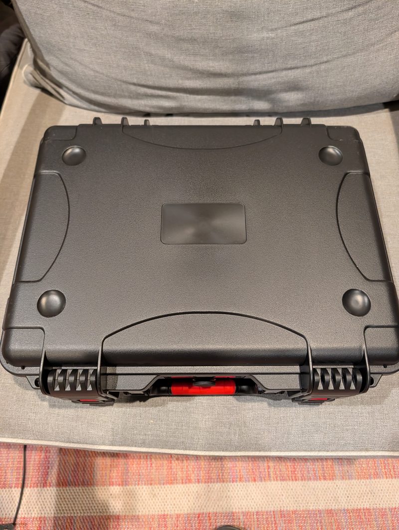 Hard carry case